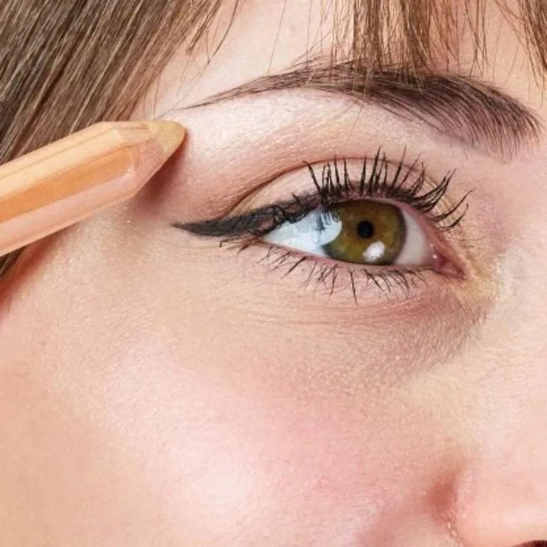 Matitone Illuminante viso e occhi oro champagne 4